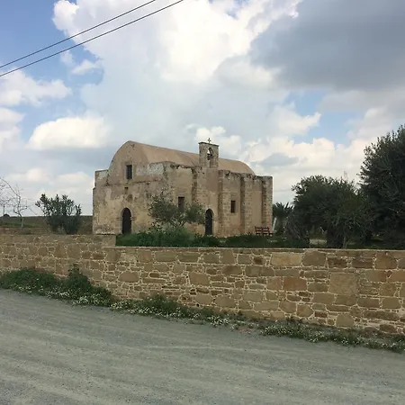 Majestic Garden 3 Apartment Tersephanou